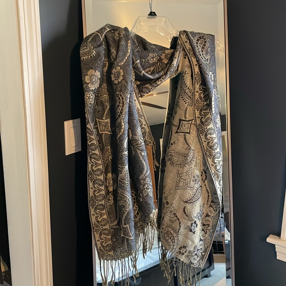 Scarf - Picture 2 of 2